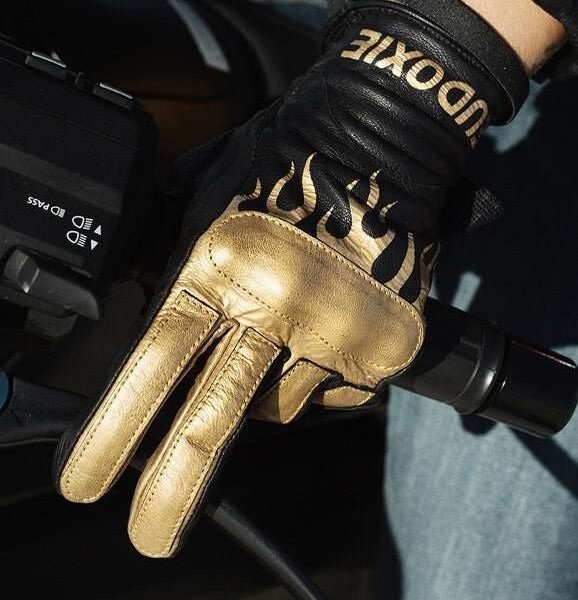 EUDOXIE Jody Burn Gloves in Black and Gold