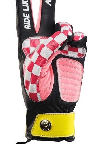 eudoxie-lizzy-pop-womens-gloves-in-black-and-pink