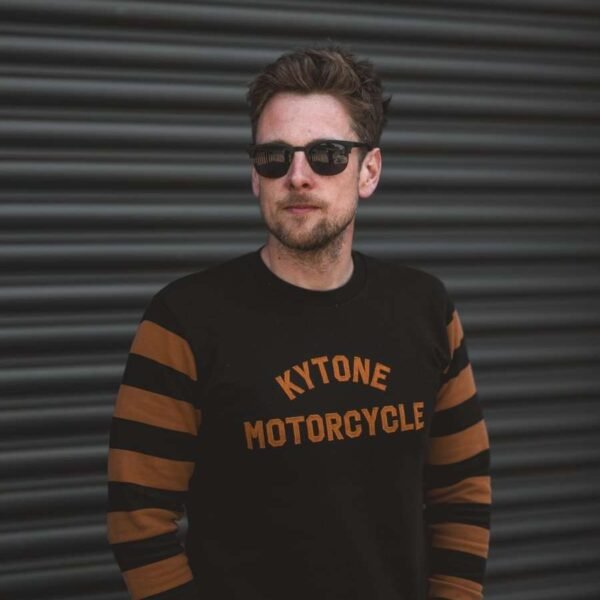 kytone bee 2 crew sweatshirt in black 547244 2000x